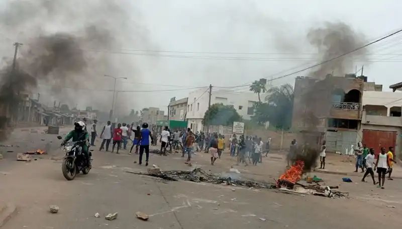 Togo'da Sarsıcı Protestolar: Nehirlerde Bulunan 7 Cesedi Ne Anlama Geliyor?