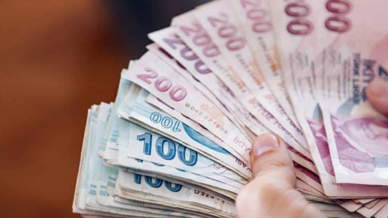 Mevduatta Kısa Vadeli Yarış: Faiz Artışı Yatırımcıları Harekete Geçirdi