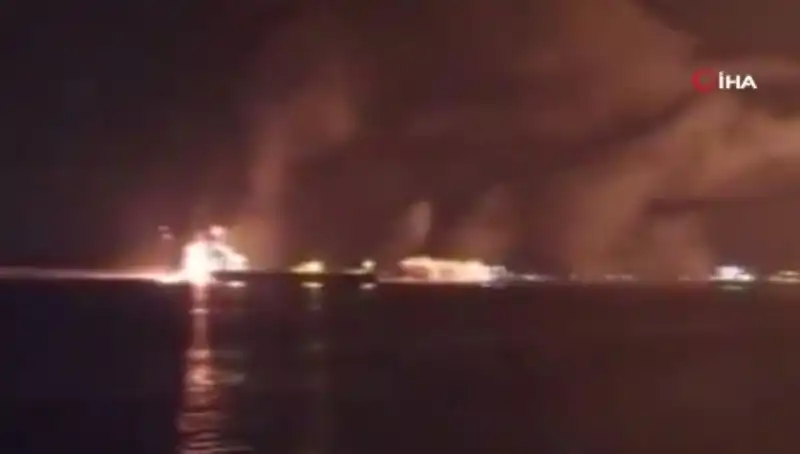 ABD’nin Yemen’deki Bombardmanı: 22 Kişinin Hayatı Kayıp